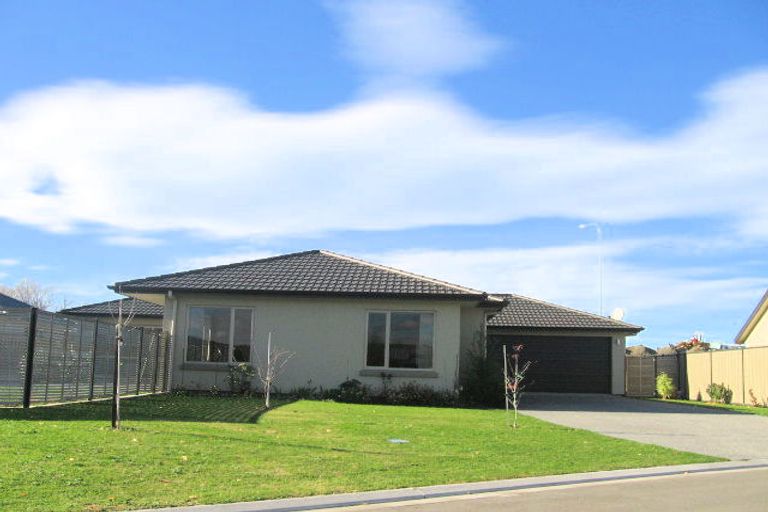 Photo of property in 15 Blythfield Place, Taradale, Napier, 4112