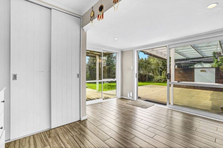 Photo of property in 9 Mccall Place, Opaheke, Papakura, 2113