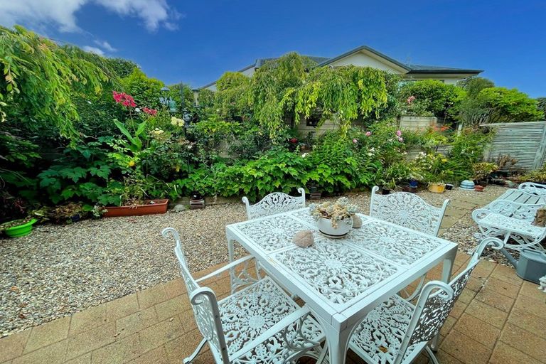 Photo of property in 42 Lakeridge Close, Rangatira Park, Taupo, 3330