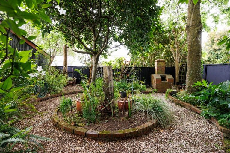 Photo of property in 161 Russell Street, Palmerston North, 4414