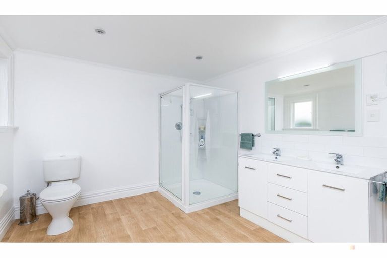 Photo of property in 17 Harris Street, Waimate, 7924