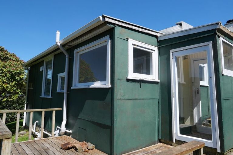 Photo of property in 5 Allen Road, Raumati Beach, Paraparaumu, 5032