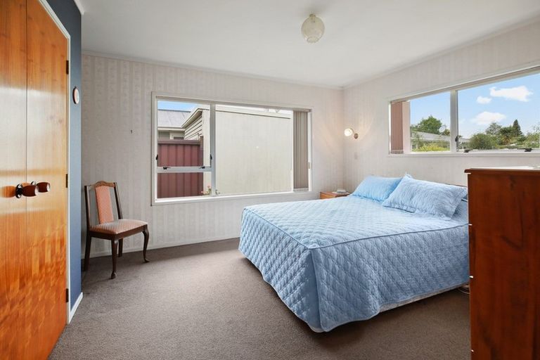 Photo of property in 14 Hilton Road, St Andrews, Hamilton, 3200