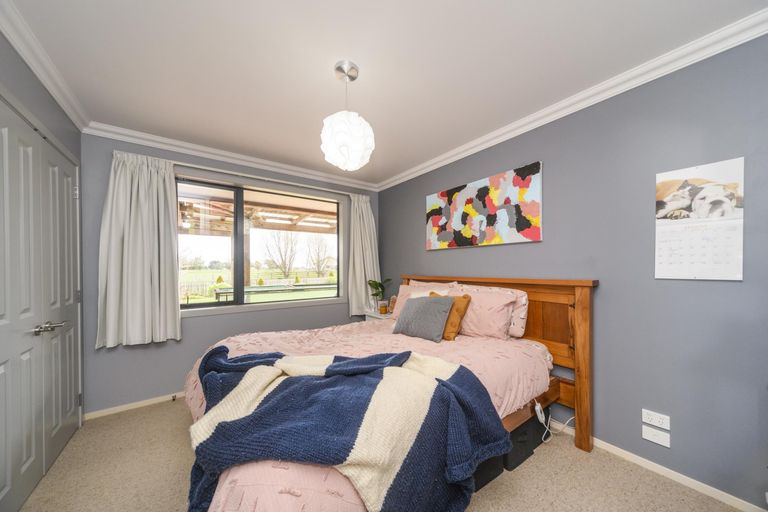 Photo of property in 339 Stoney Creek Road, Kelvin Grove, Palmerston North, 4470