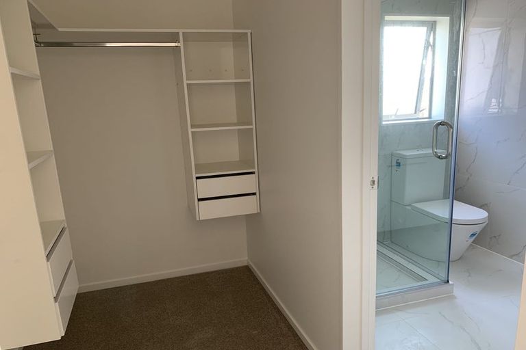 Photo of property in 136a Prince Regent Drive, Half Moon Bay, Auckland, 2012