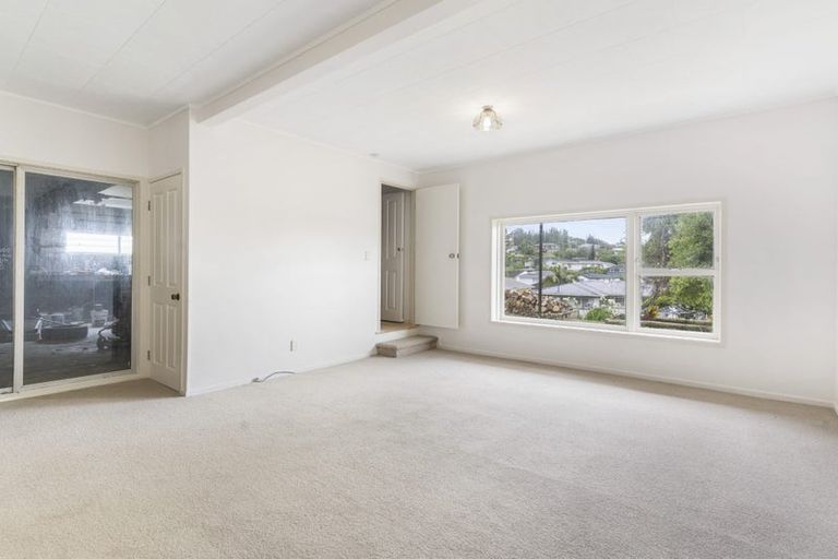 Photo of property in 29 Riverhills Avenue, Pakuranga Heights, Auckland, 2010