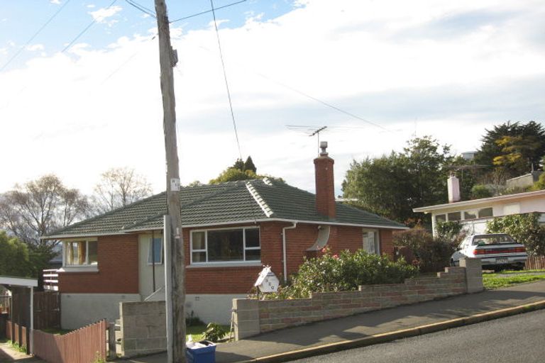 Photo of property in 320 Kenmure Road, Kenmure, Dunedin, 9011