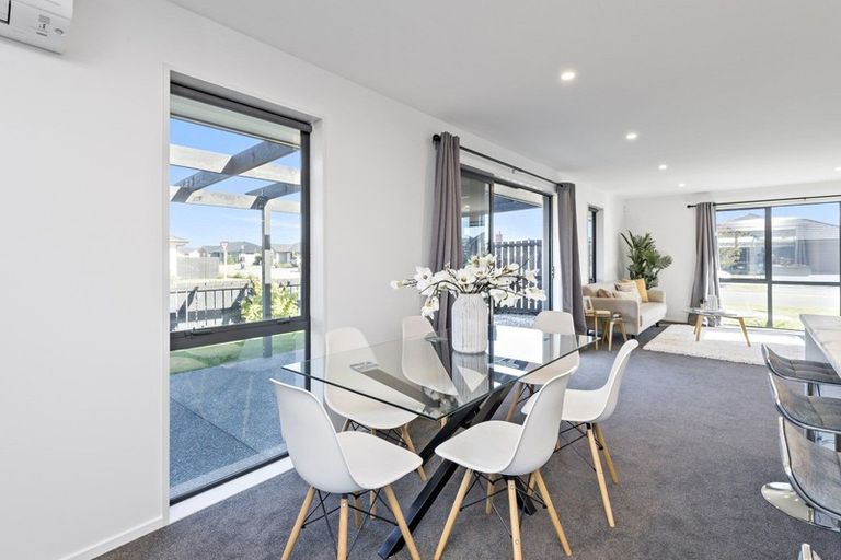 Photo of property in 28 Philippa Drive, Rolleston, 7615