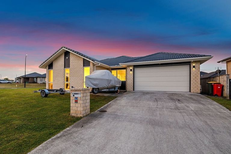 Photo of property in 57 Pohutukawa Parade, Riverhead, 0820