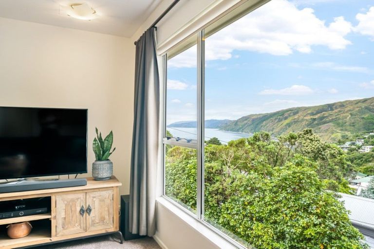 Photo of property in 20a Raroa Place, Pukerua Bay, 5026
