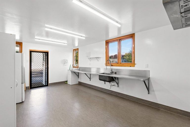 Photo of property in 21 Bay Road, Warrington, Waikouaiti, 9471