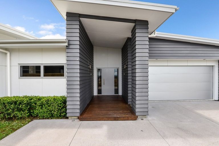 Photo of property in 18 Castleton Way, Flagstaff, Hamilton, 3210