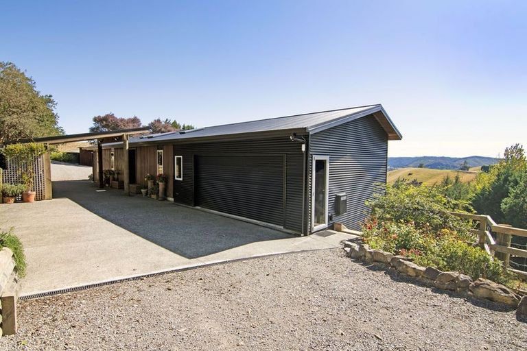 Photo of property in 98 Totara View Road, Wakefield, 7095