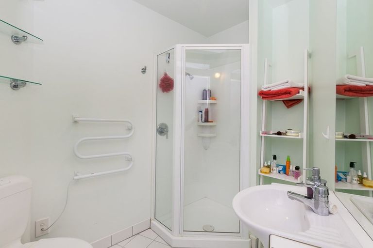 Photo of property in Terrace Garden Apartments, 8b/120 The Terrace, Wellington Central, Wellington, 6011