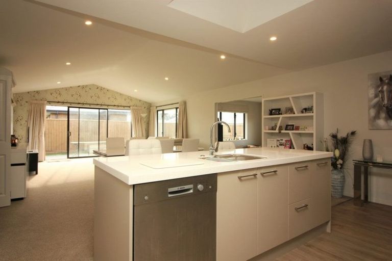 Photo of property in 6 Genoa Avenue, Rolleston, 7614