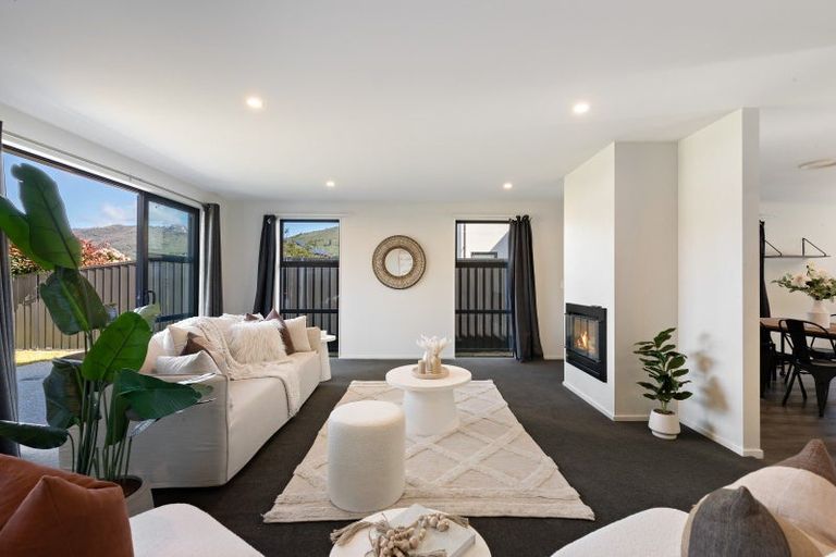 Photo of property in 33 Peterley Road, Lower Shotover, Queenstown, 9304