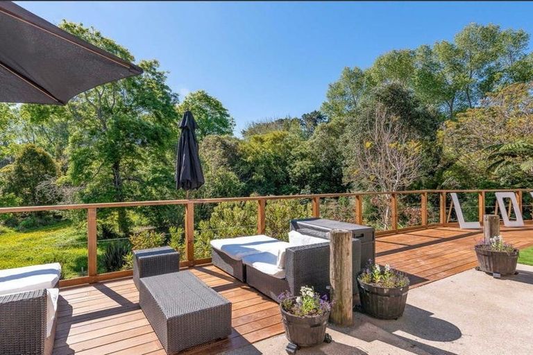 Photo of property in 75 Makora Road, Otaihanga, Paraparaumu, 5036