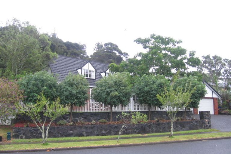 Photo of property in 147 Chelsea View Drive, Chatswood, Auckland, 0626