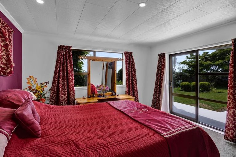 Photo of property in 244 Maata Road, Eltham, 4398