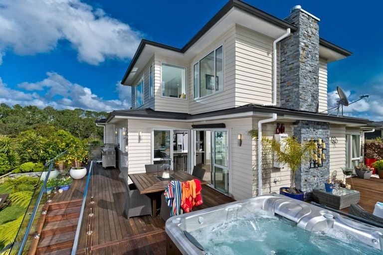 Photo of property in 82 Pohutukawa Parade, Riverhead, 0820