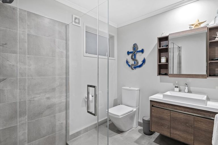 Photo of property in 23 Rita Way, Omaha, 0986