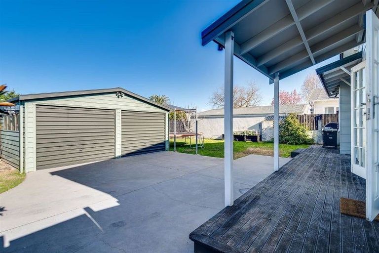 Photo of property in 1213 Caroline Road, Mayfair, Hastings, 4122