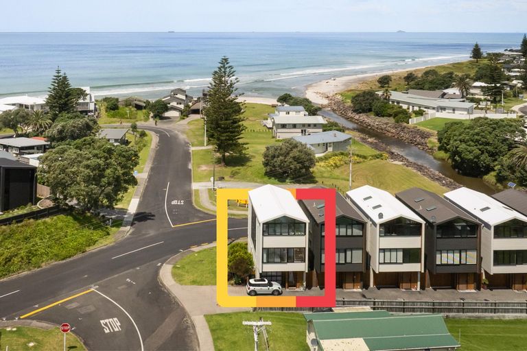 Photo of property in 1/15 Edinburgh Street, Waihi Beach, 3611