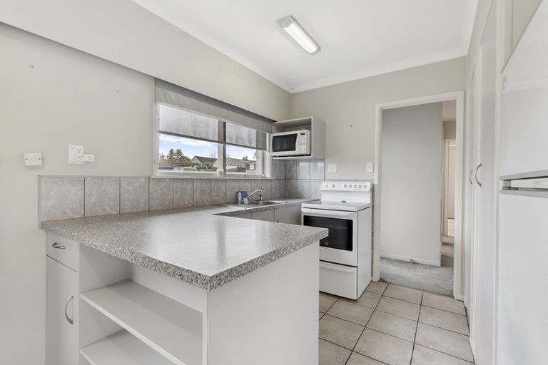 Photo of property in 1/5 Ashdown Place, Pahurehure, Papakura, 2113