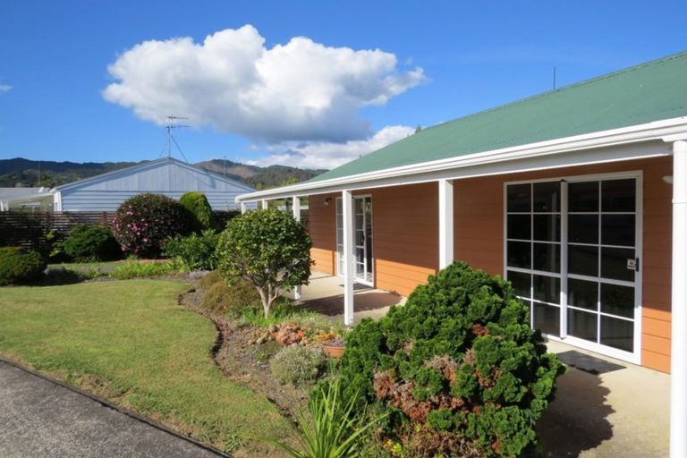 Photo of property in 5 Courthouse Lane, Coromandel, 3506
