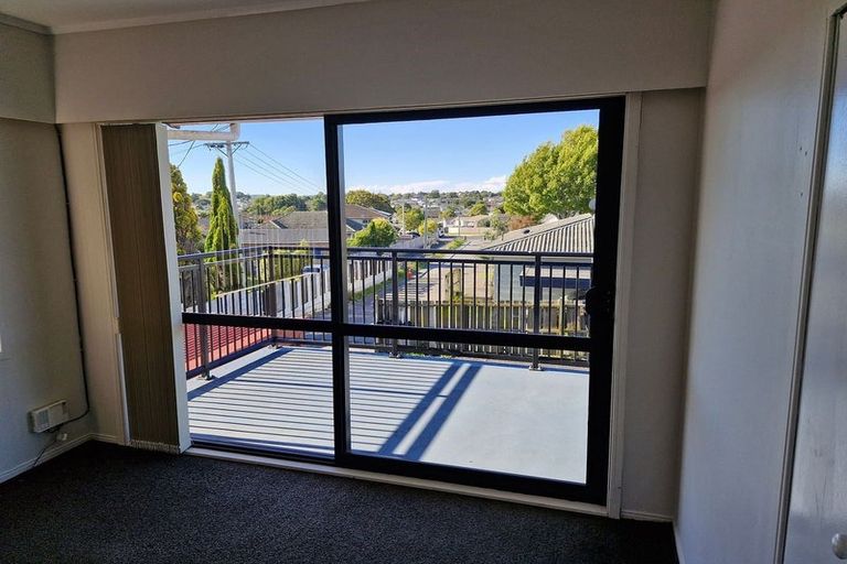 Photo of property in 1/84 Pah Road, Papatoetoe, Auckland, 2025