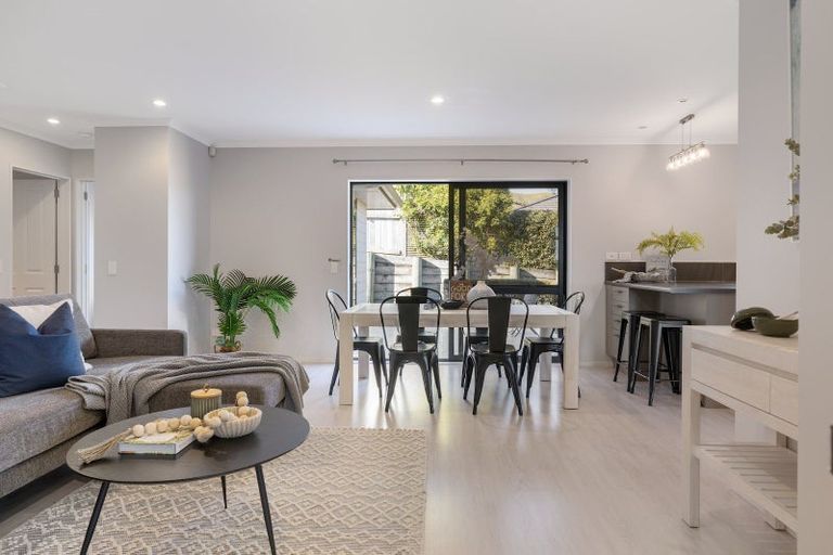 Photo of property in 11 Ballintoy Park Drive, Welcome Bay, Tauranga, 3175