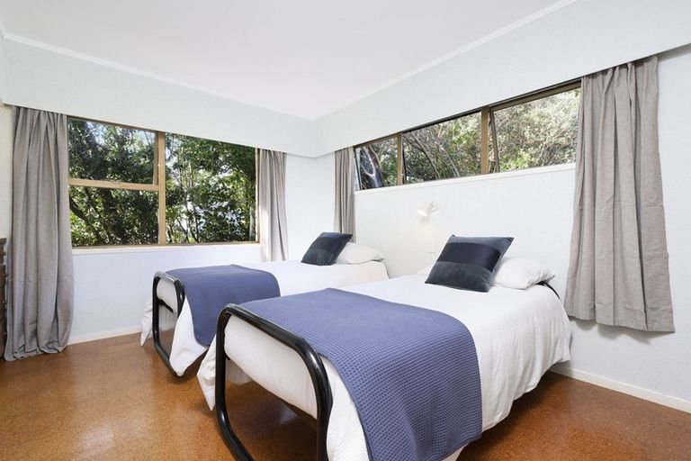 Photo of property in 7 Du Fresne Place, Russell, 0202