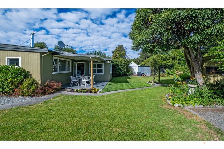 Photo of property in 5 George Street, Geraldine, 7930