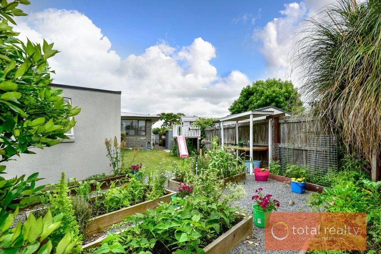 Photo of property in 5 Charles Upham Avenue, Hillmorton, Christchurch, 8025
