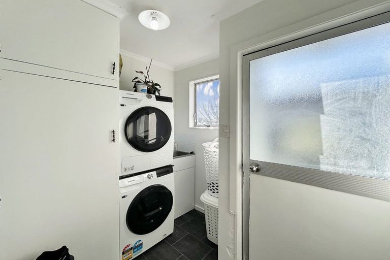 Photo of property in 29 Kaimanawa Street, Kelvin Grove, Palmerston North, 4414