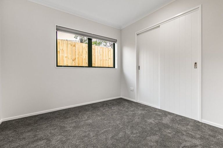 Photo of property in 84 Godley Road, Green Bay, Auckland, 0604