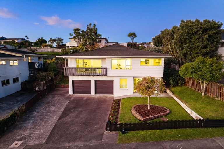 Photo of property in 5 Romesdale Road, Papakowhai, Porirua, 5024