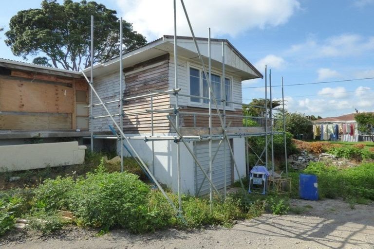 Photo of property in 1a Wiremu Place, Blagdon, New Plymouth, 4310