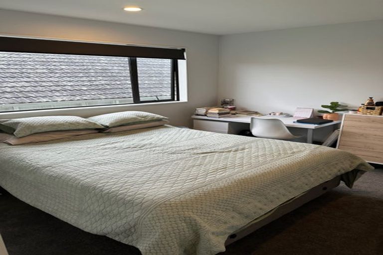 Photo of property in 10a Kelkirk Street, Kelston, Auckland, 0602