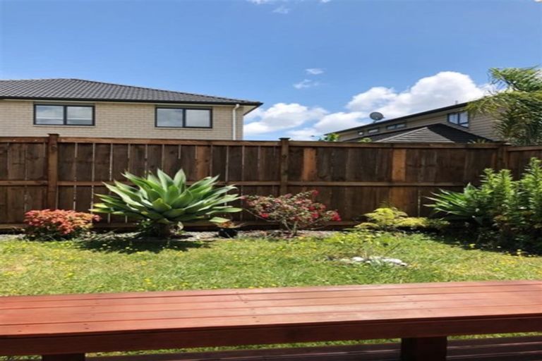 Photo of property in 19 Rohi Place, Flat Bush, Auckland, 2019