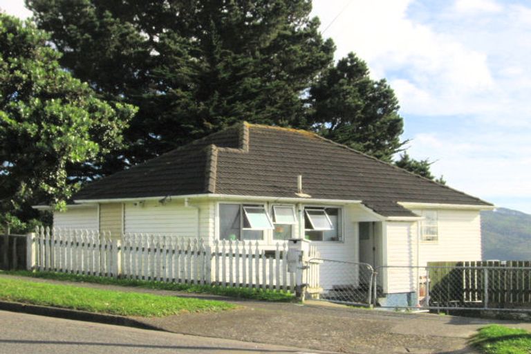 Photo of property in 58 Bedford Street, Cannons Creek, Porirua, 5024