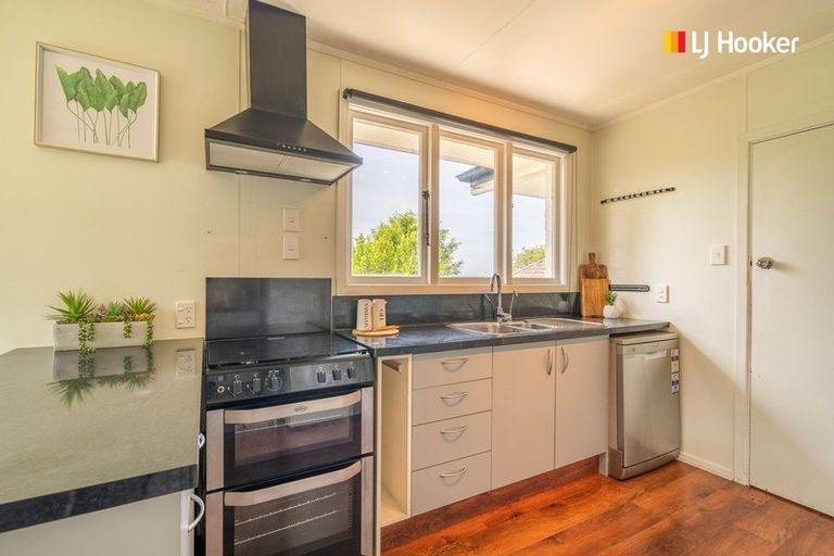 Photo of property in 128 Rosebank Avenue, Wakari, Dunedin, 9010