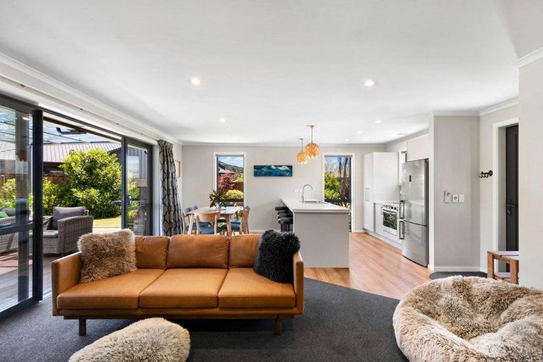 Photo of property in 13 Kingfisher Crescent, Albert Town, Wanaka, 9305