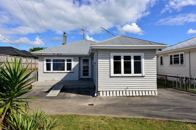 Photo of property in 2/2 Eden Avenue, Te Awamutu, 3800