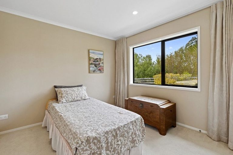 Photo of property in 34 Arone Way, Wainui, 0994