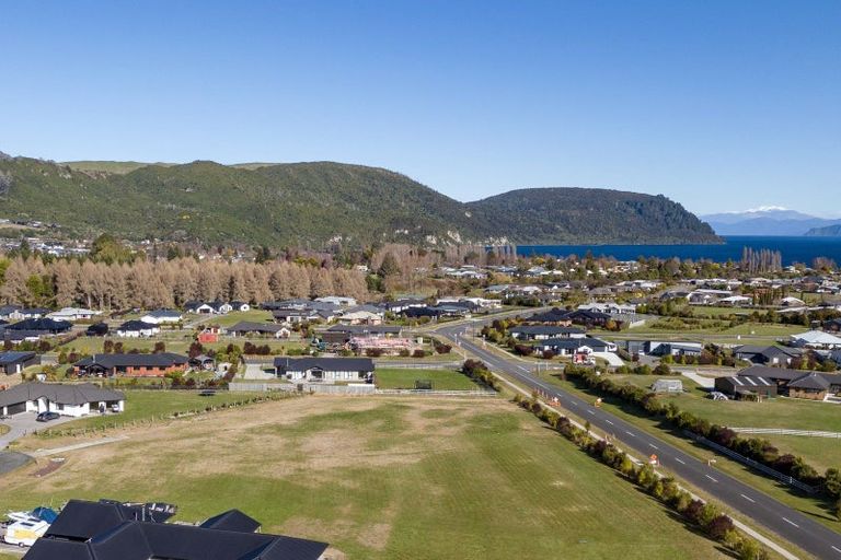 Photo of property in 6 Ribbonwood Lane, Kinloch, 3377