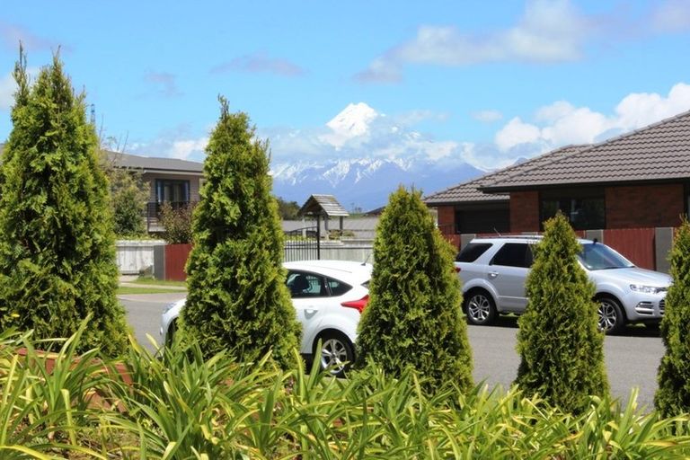 Photo of property in 23 Ainslee Street, Highlands Park, New Plymouth, 4312