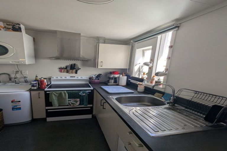 Photo of property in 34 Cleveland Street, Brooklyn, Wellington, 6021