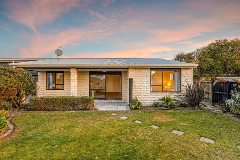 Photo of property in 3/100 Baker Street, New Brighton, Christchurch, 8083