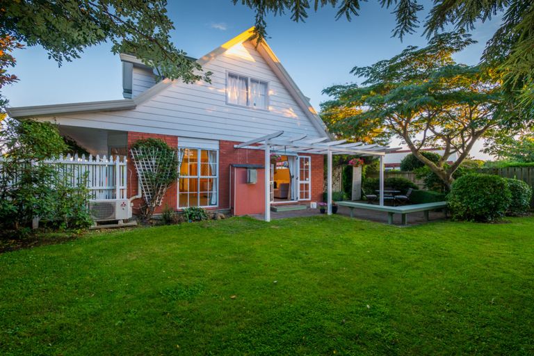 Photo of property in 25 Melville Street, Bishopdale, Christchurch, 8053